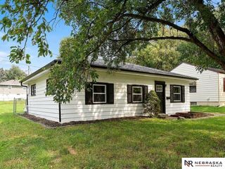 3924 Kansas Avenue, Omaha, NE 68111