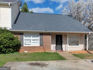 660 Browning Lane SE, Conyers, GA 30013