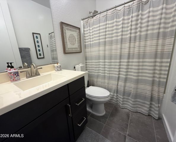 1725 E DOGWOOD Lane, Gilbert, AZ 85295