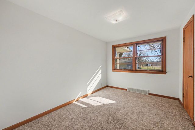 11819 Wicker Avenue, Cedar Lake, IN 46303