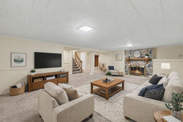 11819 Wicker Avenue, Cedar Lake, IN 46303