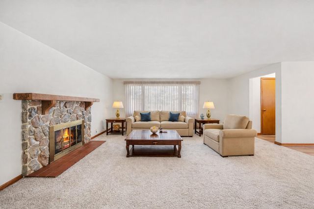 11819 Wicker Avenue, Cedar Lake, IN 46303