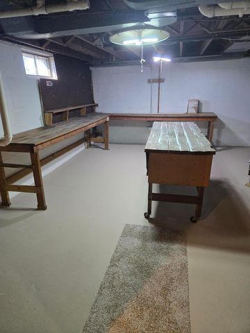 11819 Wicker Avenue, Cedar Lake, IN 46303