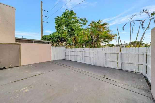 8454 NW 31st Court, Sunrise, FL 33351