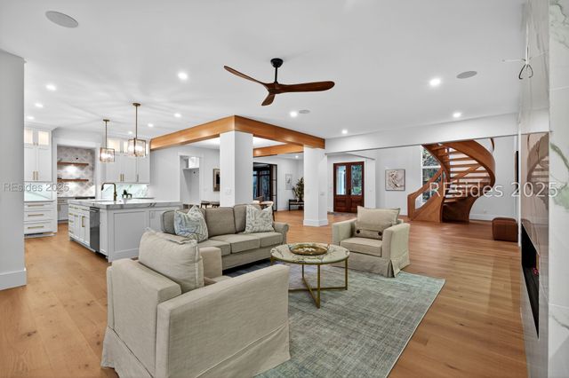 4 Millwright Dr, Hilton Head Island, SC 29926