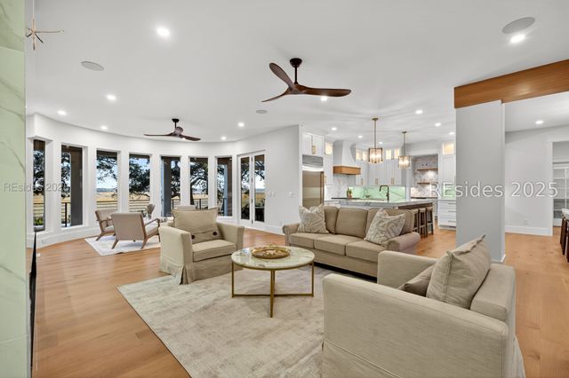 4 Millwright Dr, Hilton Head Island, SC 29926