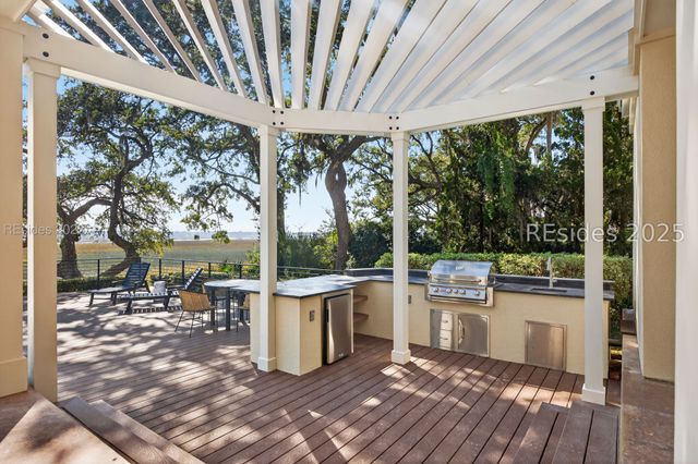 4 Millwright Dr, Hilton Head Island, SC 29926