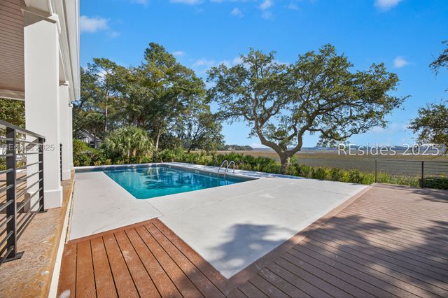 4 Millwright Dr, Hilton Head Island, SC 29926