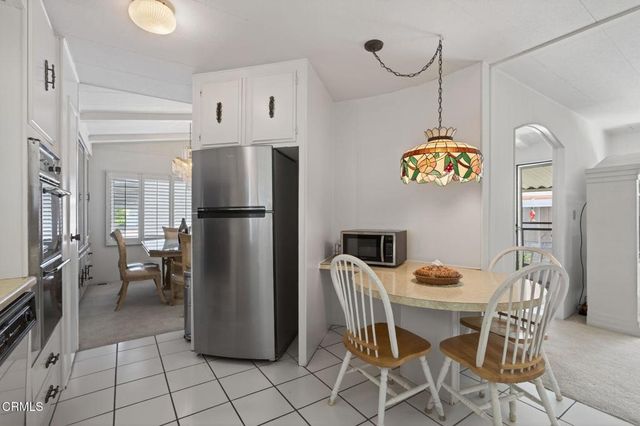 8 Calle Fronte 204, Camarillo, CA 93012