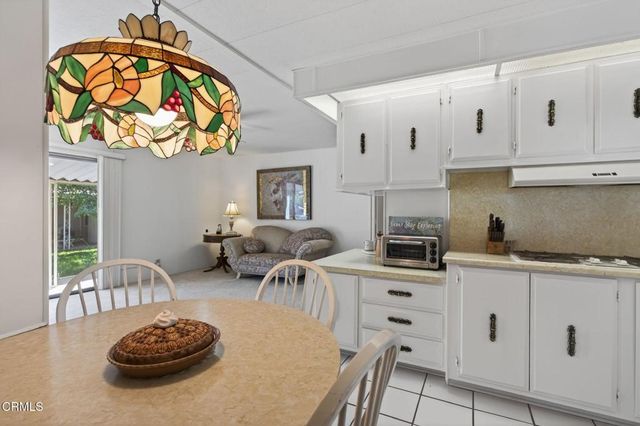 8 Calle Fronte 204, Camarillo, CA 93012