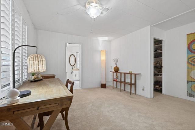 8 Calle Fronte 204, Camarillo, CA 93012