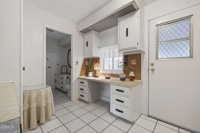 8 Calle Fronte 204, Camarillo, CA 93012