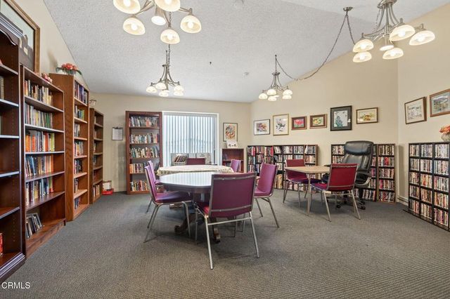 8 Calle Fronte 204, Camarillo, CA 93012