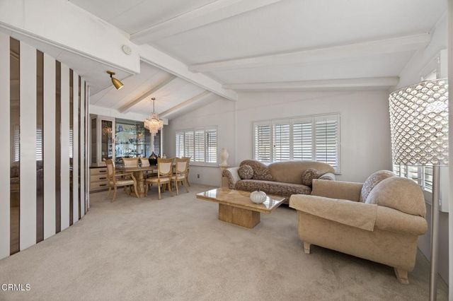 8 Calle Fronte 204, Camarillo, CA 93012