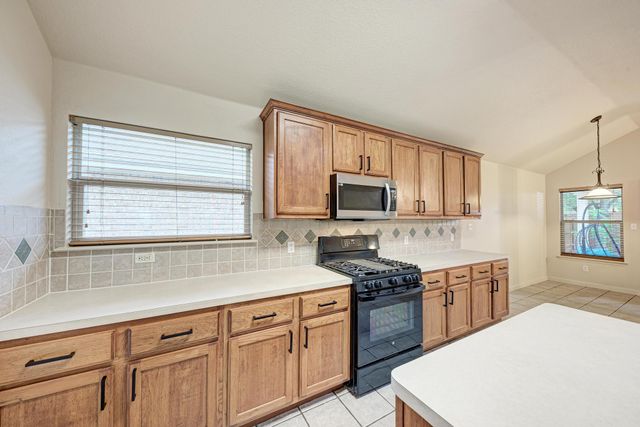 9816 Pasatiempo DR, Austin, TX 78717