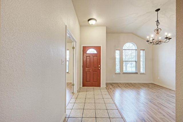 9816 Pasatiempo DR, Austin, TX 78717