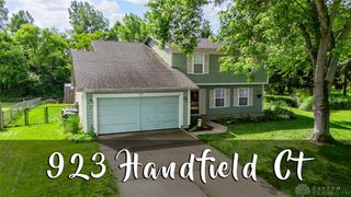 923 Handfield Court, Fairborn, OH 45324