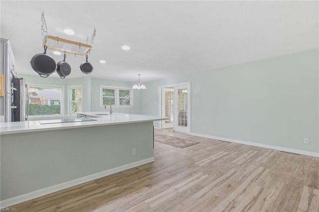 3124 Winchester LN, Virginia Beach, VA 23452
