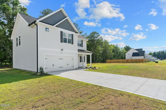 254 Traveller Way, Raeford, NC 28376