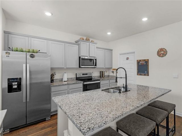 104 Waratah Drive, Locust Grove, GA 30248