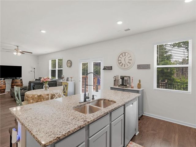104 Waratah Drive, Locust Grove, GA 30248