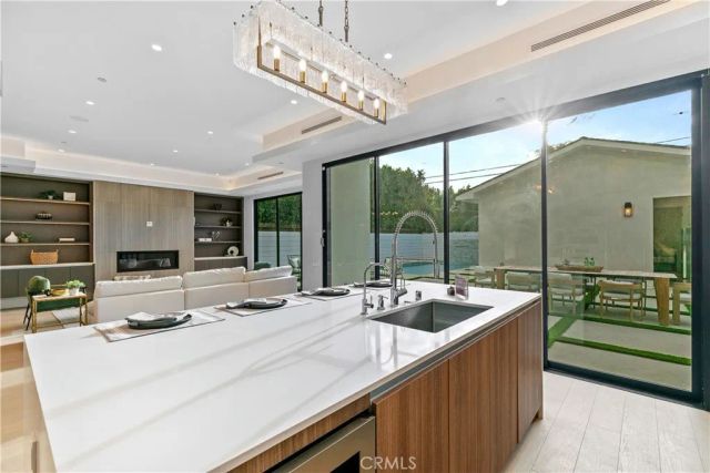 4437 Calhoun Avenue, Sherman Oaks, CA 91423