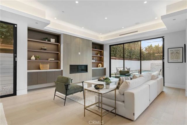 4437 Calhoun Avenue, Sherman Oaks, CA 91423