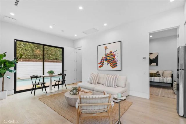 4437 Calhoun Avenue, Sherman Oaks, CA 91423