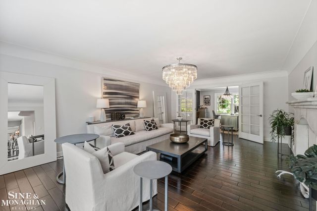 264 Grosse Pointe Boulevard, Grosse Pointe Farms, MI 48236