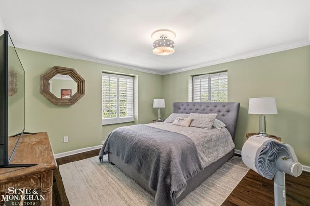 264 Grosse Pointe Boulevard, Grosse Pointe Farms, MI 48236