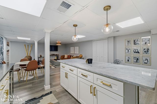 264 Grosse Pointe Boulevard, Grosse Pointe Farms, MI 48236