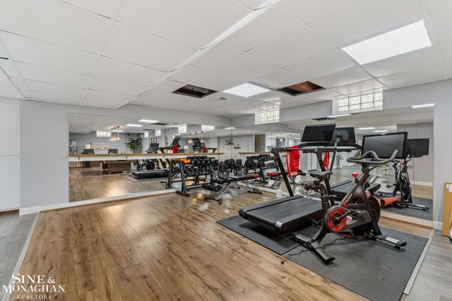 264 Grosse Pointe Boulevard, Grosse Pointe Farms, MI 48236