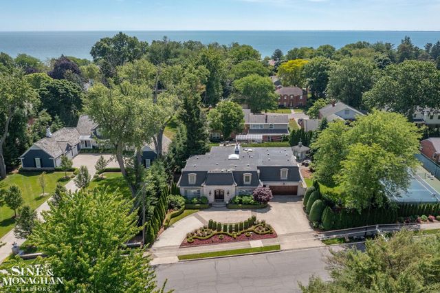 264 Grosse Pointe Boulevard, Grosse Pointe Farms, MI 48236