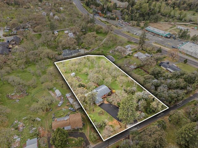 84 Haven Road, Jacksonville, OR 97530