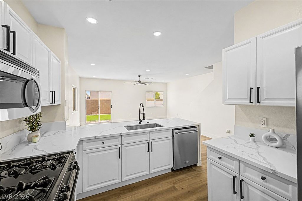 9326 Ruby Arrow Court 103, Las Vegas, NV 89178 — photo 2