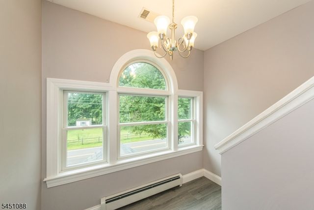 157 Halsey Rd, Hampton Twp., NJ 07860