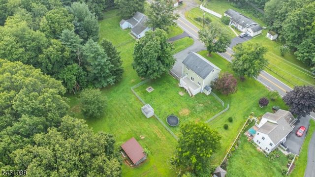 157 Halsey Rd, Hampton Twp., NJ 07860