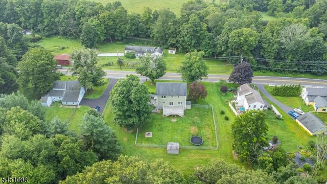 157 Halsey Rd, Hampton Twp., NJ 07860
