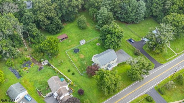 157 Halsey Rd, Hampton Twp., NJ 07860