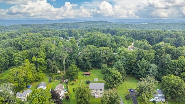 157 Halsey Rd, Hampton Twp., NJ 07860