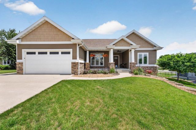 280 Drumlin Circle, Oregon, WI 53575