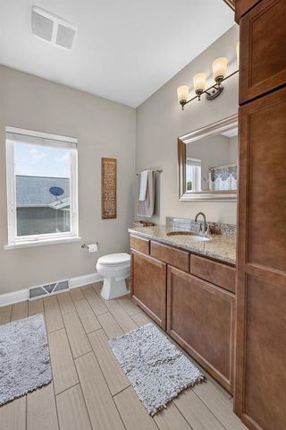 280 Drumlin Circle, Oregon, WI 53575