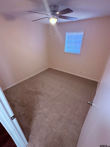 206 W Parkdale, Whitehouse, TX 75791