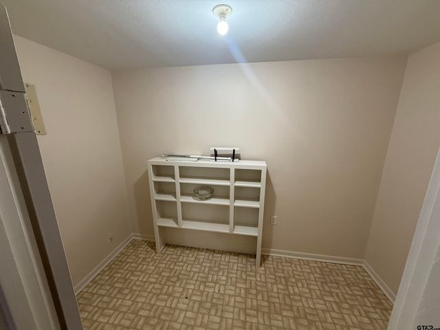 206 W Parkdale, Whitehouse, TX 75791