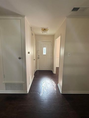 206 W Parkdale, Whitehouse, TX 75791