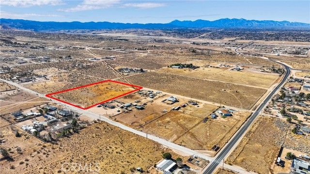 11 Juniper Street, Apple Valley, CA 92307