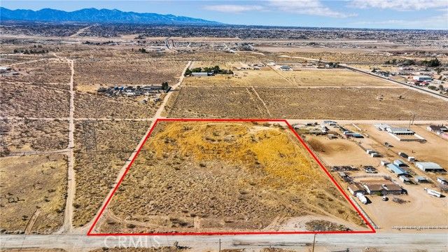 11 Juniper Street, Apple Valley, CA 92307