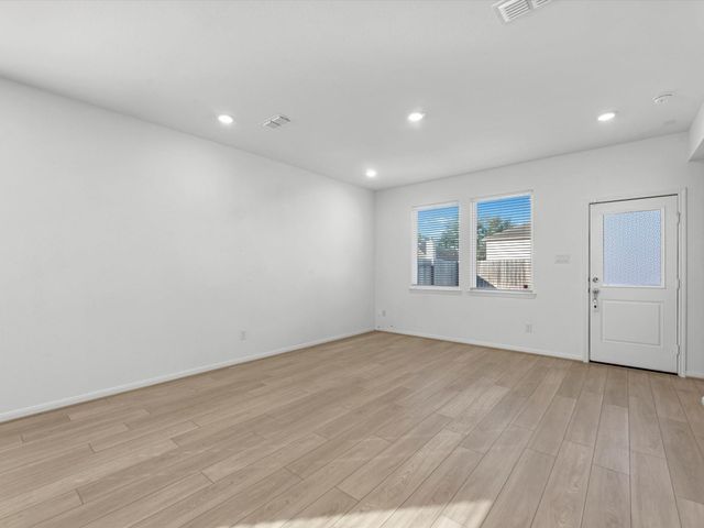 1930 Whispering River Drive, Missouri City, TX 77489