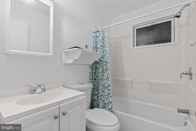 9827 TOWN LN, Manassas, VA 20110