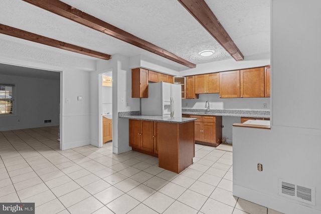 9827 TOWN LN, Manassas, VA 20110
